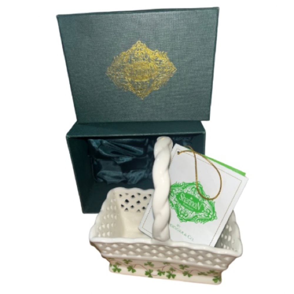 Godinger, ShannoN Porcelain Basket Shamrock Design, 5” NIB - Picture 11 of 11